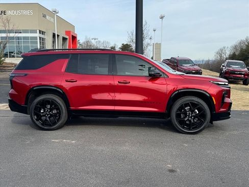 New 2026 Chevrolet Traverse RS FWD image 2