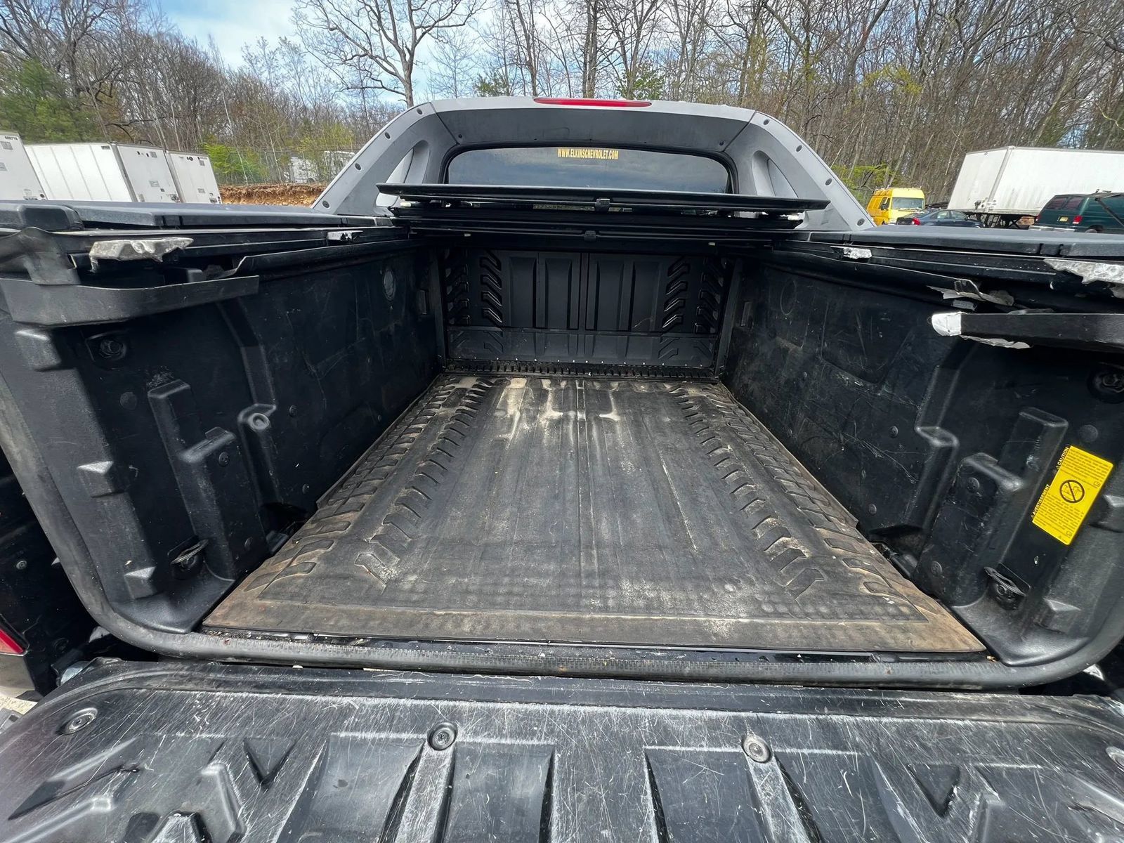 Used 2011 Chevrolet Avalanche LTZ AWD/4WD image 23
