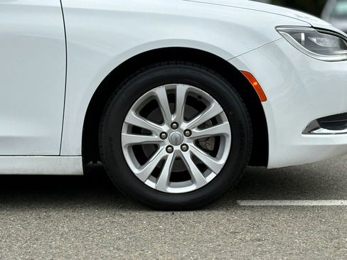 Used 2016 Chrysler 200 Limited w/ Convenience Group FWD image 28