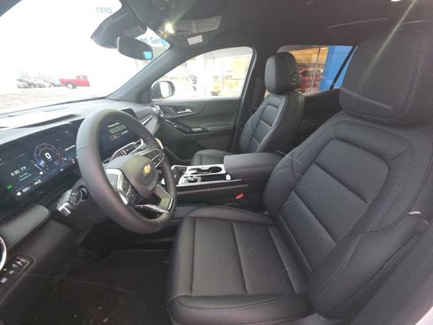 New 2026 Chevrolet Equinox LT w/ Convenience Package II image 10