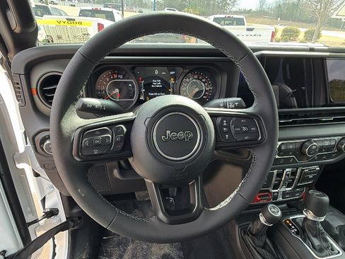 New 2026 Jeep Gladiator Mojave image 22