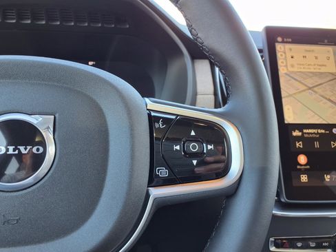 New 2026 Volvo XC90 B5 Plus image 17