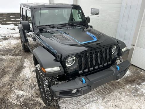 Certified 2022 Jeep Wrangler Unlimited Rubicon 4xe w/ Cold Weather Group image 7
