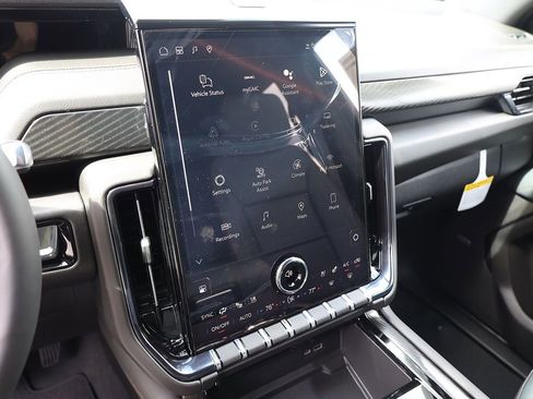 New 2026 GMC Yukon XL AT4 AWD/4WD image 15