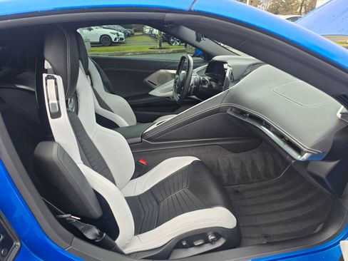 Used 2024 Chevrolet Corvette Stingray Preferred Cpe w/ Z51 Performance Package image 23