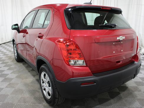 Used 2015 Chevrolet Trax LS FWD image 28