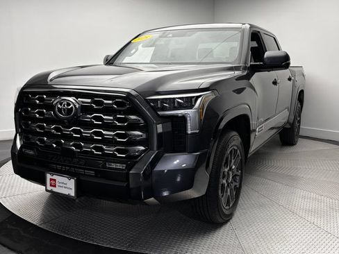 Used 2025 Toyota Tundra Platinum AWD/4WD image 39