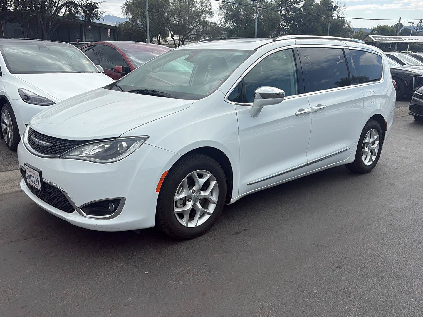 Used 2020 Chrysler Pacifica Limited FWD image 4