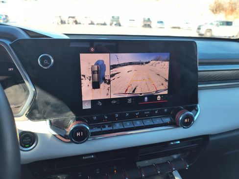 Used 2024 GMC Canyon AT4X image 14