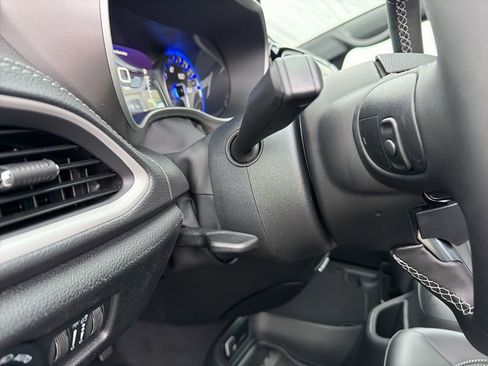 New 2026 Chrysler Pacifica Select image 47