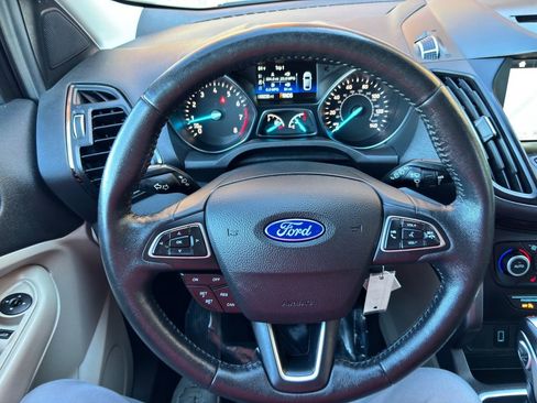 Used 2018 Ford Escape SEL image 17