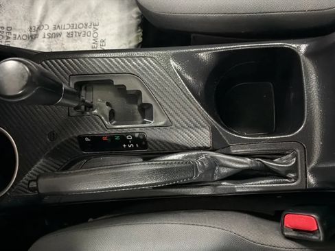 Used 2014 Toyota RAV4 LE AWD/4WD image 12