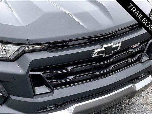 Used 2024 Chevrolet Colorado Trail Boss w/ LPO, Dark Essentials Package image 32
