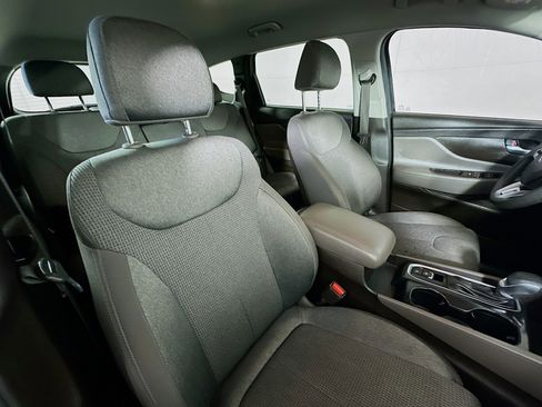 Used 2019 Hyundai Santa Fe SE image 25