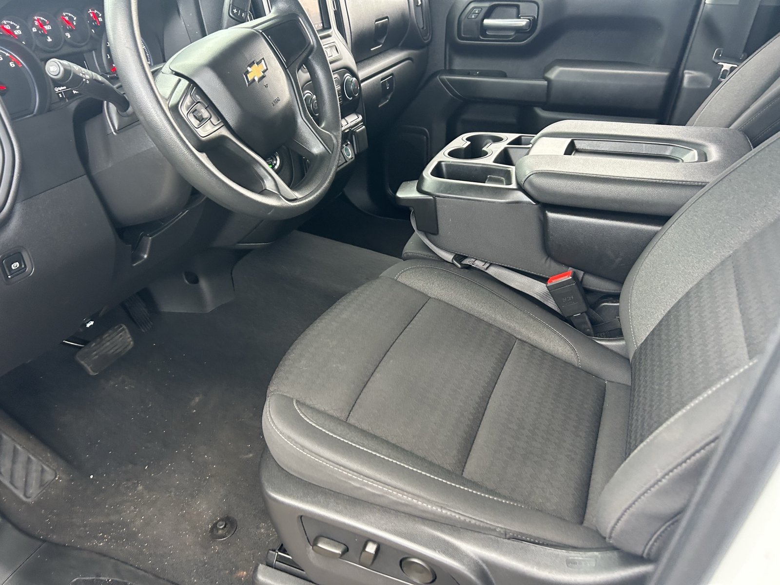 Used 2026 Chevrolet Silverado 1500 Custom w/ Turbomax Blackout Package RWD image 12