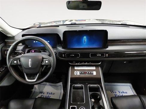 Used 2025 Lincoln Aviator Reserve w/ Equipment Group 201A image 10
