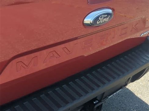Used 2024 Ford Maverick Lariat w/ 4K Tow Package image 13