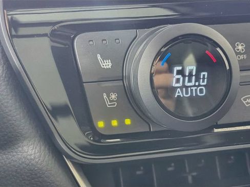 Used 2024 Toyota Grand Highlander AWD image 25