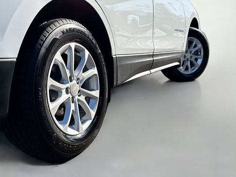 Used 2021 Chevrolet Equinox LT image 16