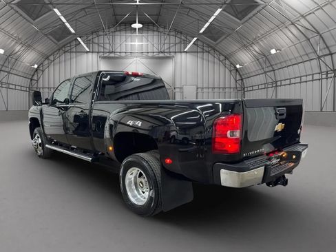 Used 2012 Chevrolet Silverado 3500 LTZ w/ LTZ Plus Package AWD/4WD image 3