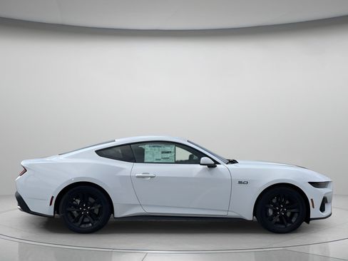 New 2026 Ford Mustang GT RWD image 2