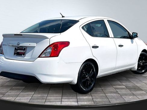 Used 2019 Nissan Versa S Plus FWD image 14