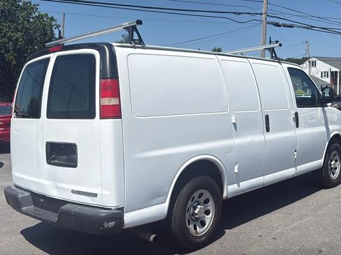 Used 2014 Chevrolet Express 1500 RWD image 11