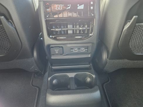 New 2025 Jeep Grand Cherokee L Limited image 24