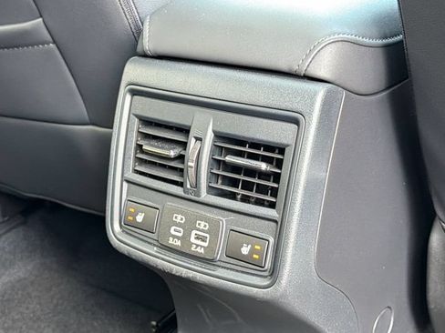 Certified 2026 Subaru Outback Touring AWD/4WD image 8