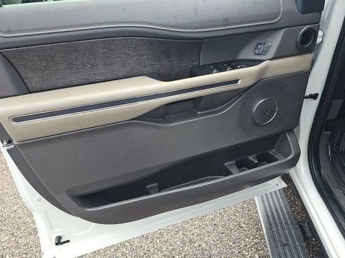 Used 2020 Ford Expedition Limited w/ Equipment Group 302A RWD image 17