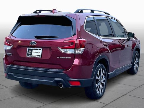 Used 2022 Subaru Forester Limited image 12