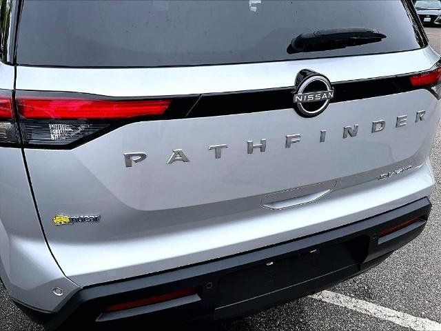 Certified 2024 Nissan Pathfinder SV w/ Cargo Package AWD/4WD image 29