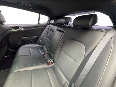 Used 2022 Kia Stinger GT1 RWD image 25