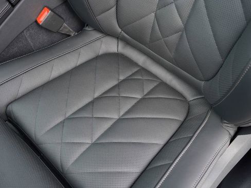 New 2026 BMW X5 sDrive40i w/ M Sport Package image 12