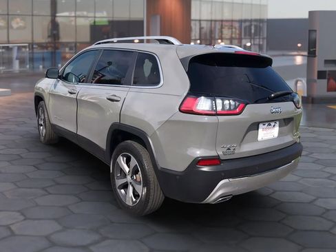 Used 2019 Jeep Cherokee Limited w/ Technology Group AWD/4WD image 5
