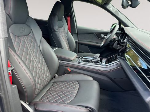 New 2026 Audi SQ7 Prestige image 15