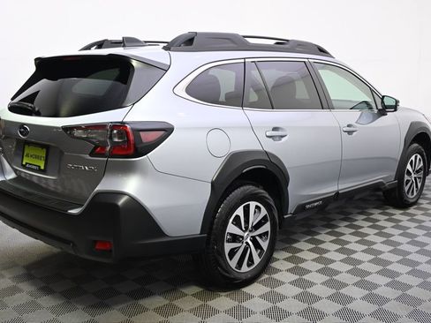 Certified 2025 Subaru Outback Premium image 7