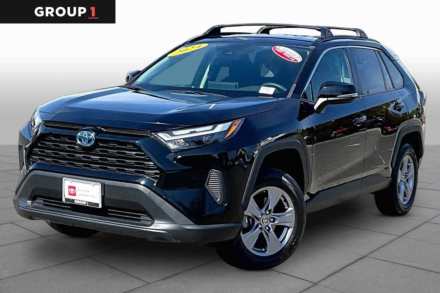 Certified 2024 Toyota RAV4 LE AWD/4WD image 1
