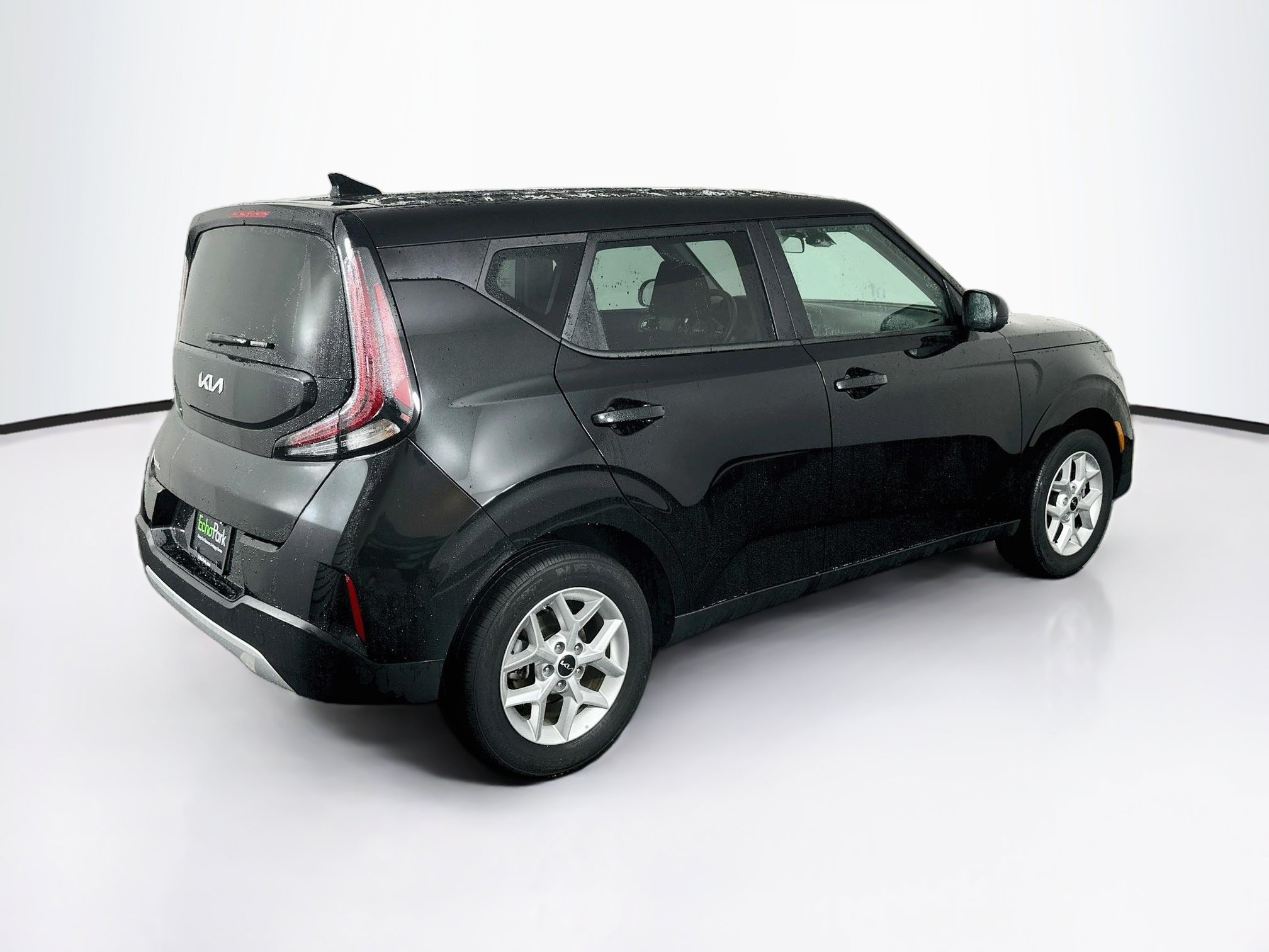 Used 2025 Kia Soul LX w/ LX Technology Package FWD image 9