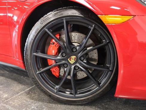 Used 2019 Porsche 911 Targa 4S AWD/4WD image 9