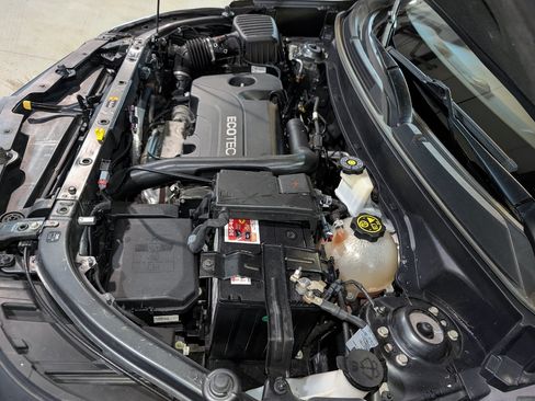 Used 2018 Chevrolet Equinox LT FWD image 51