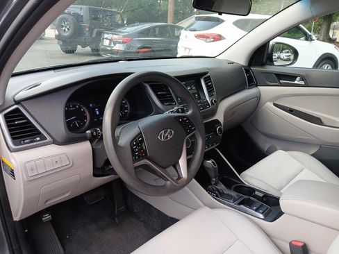 Used 2018 Hyundai Tucson SEL FWD image 18