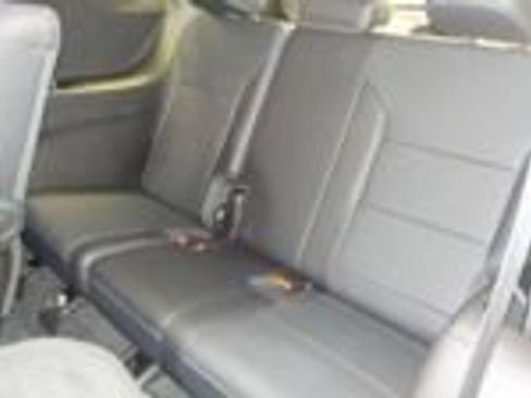 Used 2026 Chevrolet Traverse LT FWD image 10