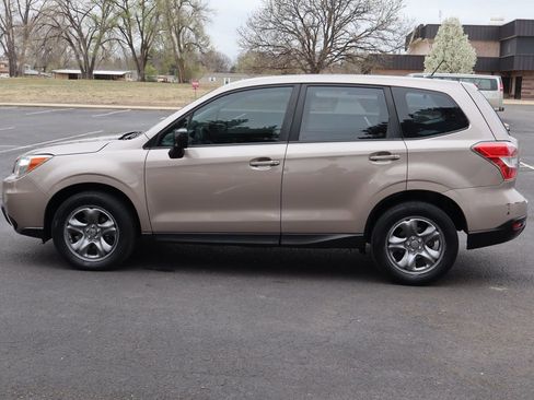 Used 2015 Subaru Forester 2.5i image 9