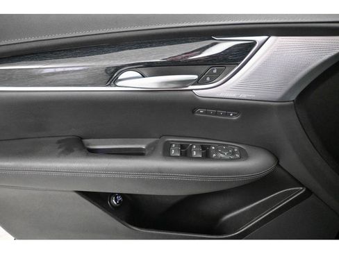 Certified 2023 Cadillac XT5 Premium Luxury image 28