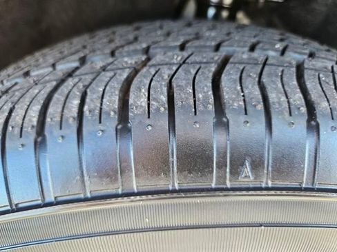 New 2026 Chrysler Pacifica Select image 30