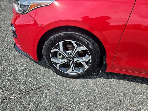 Used 2021 Kia Forte LXS FWD image 8