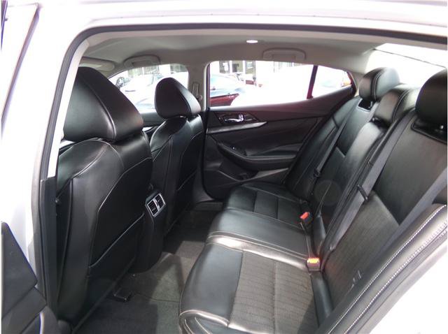 Used 2022 Nissan Maxima SV w/ Floor Mat Group FWD image 24