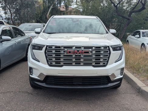 Used 2025 GMC Acadia Denali w/ Super Cruise Package image 5