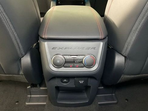 New 2025 Ford Explorer ST-Line w/ Premium Package image 18
